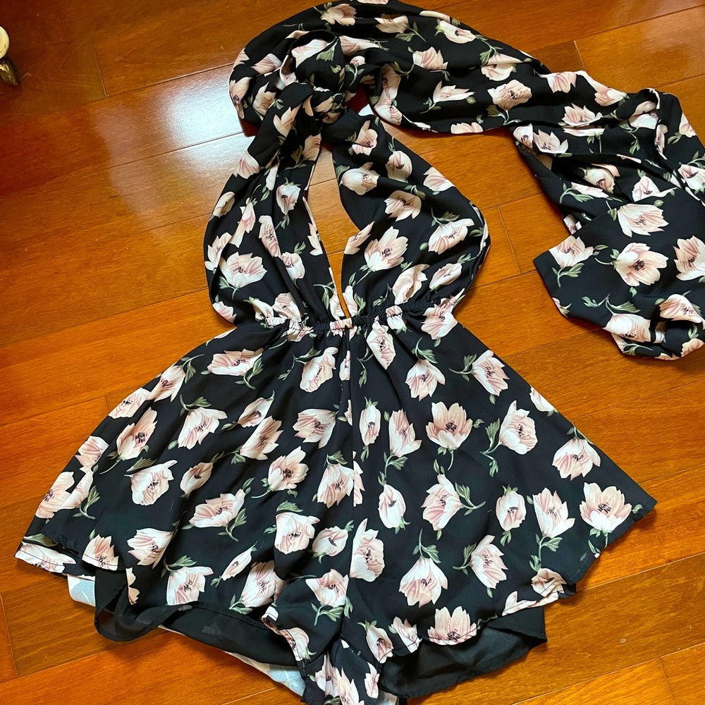 Lulus convertible romper